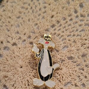 Sylvester the Cat gold~black pin